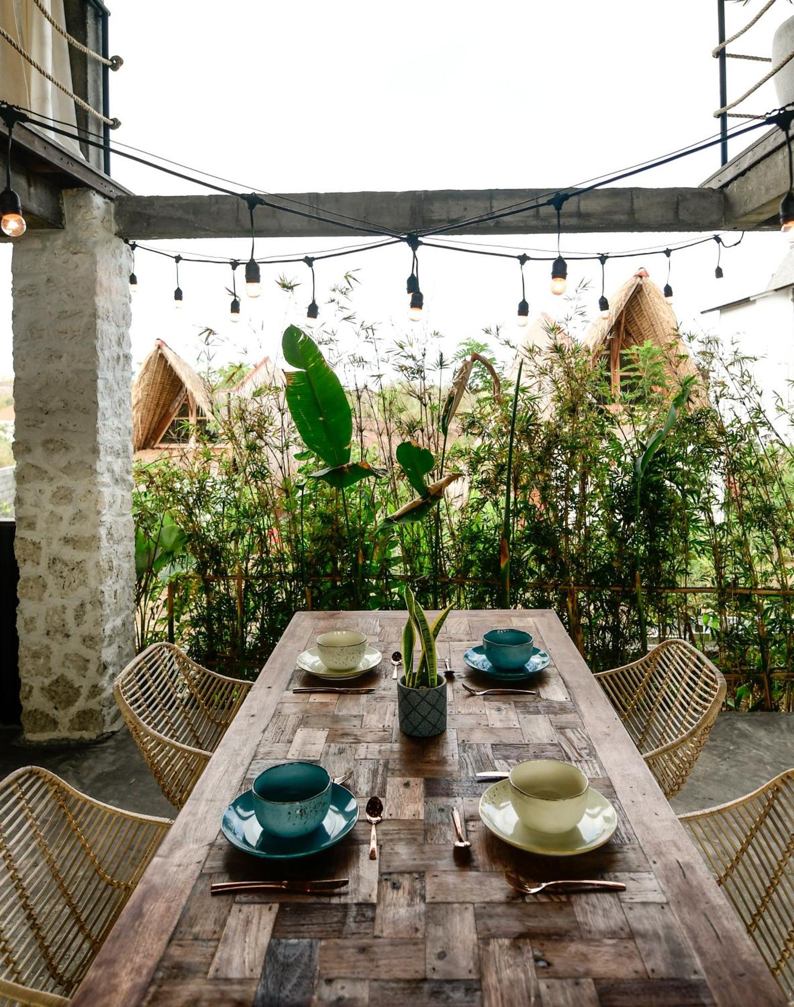 Salty Breeze Bali Hotel Ungasan  Exterior photo