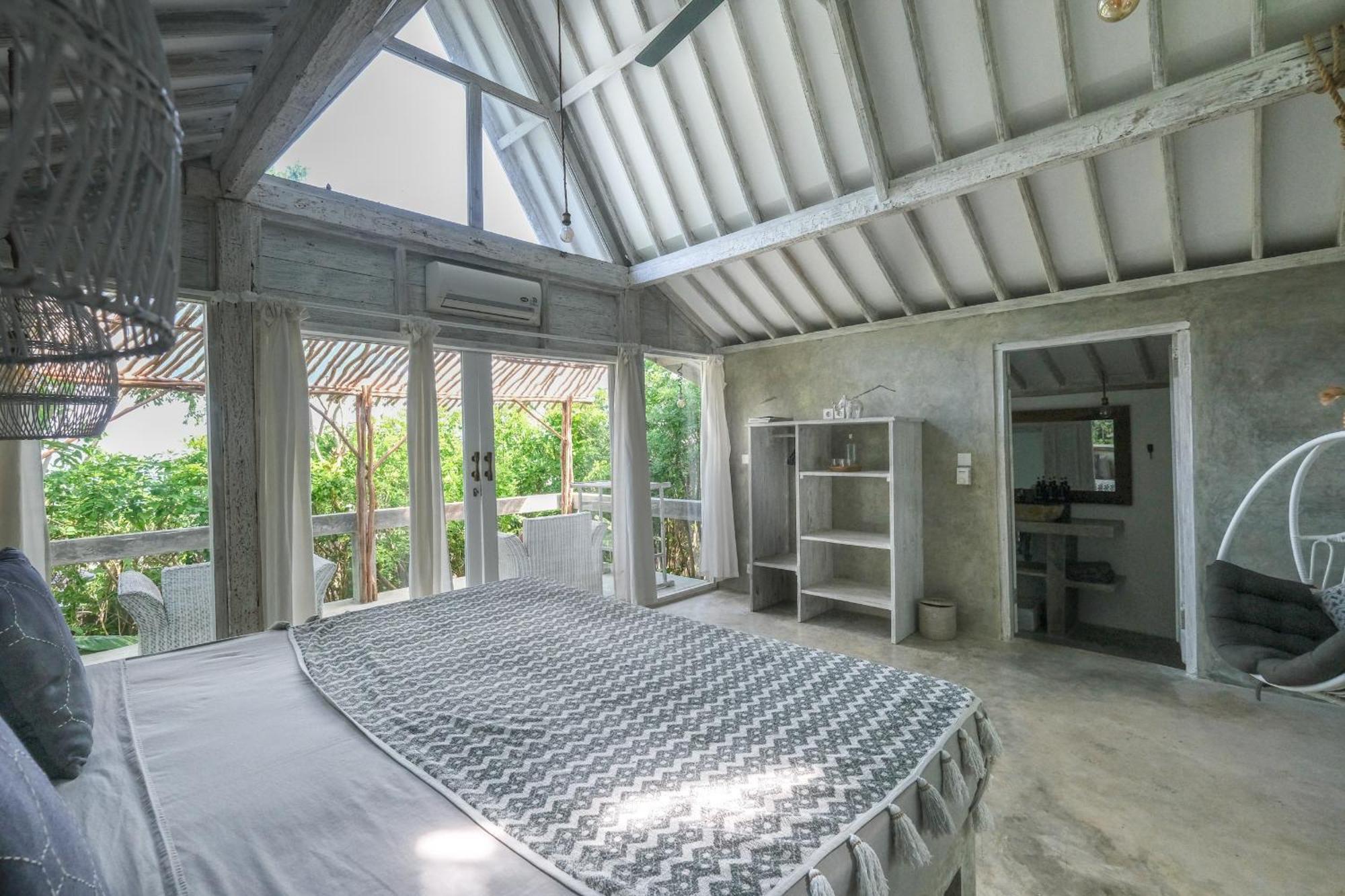 Salty Breeze Bali Hotel Ungasan  Room photo